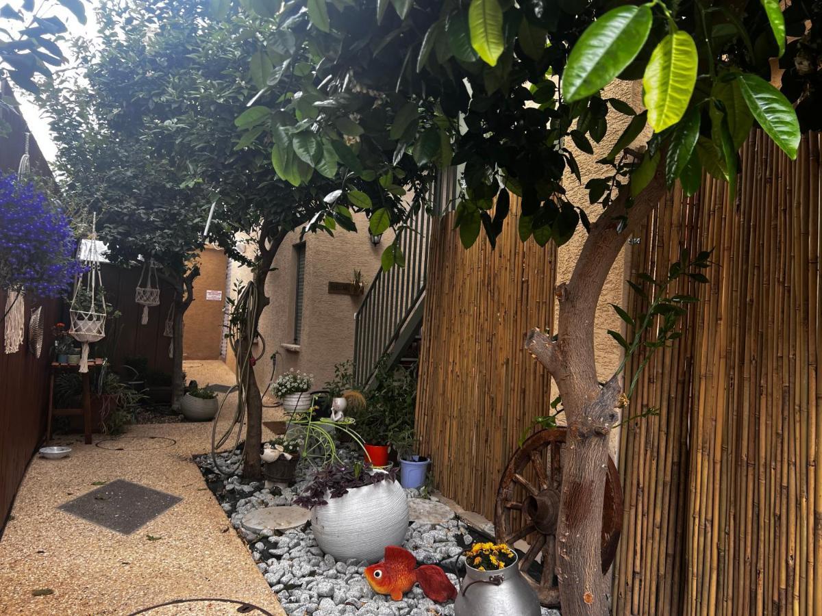 Apartamento הפינה של טלי בנהריה - אירוח וספא בריאות מחומם Exterior foto