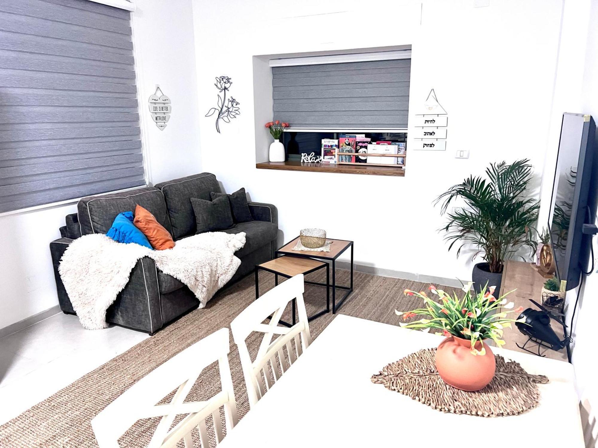 Apartamento הפינה של טלי בנהריה - אירוח וספא בריאות מחומם Exterior foto